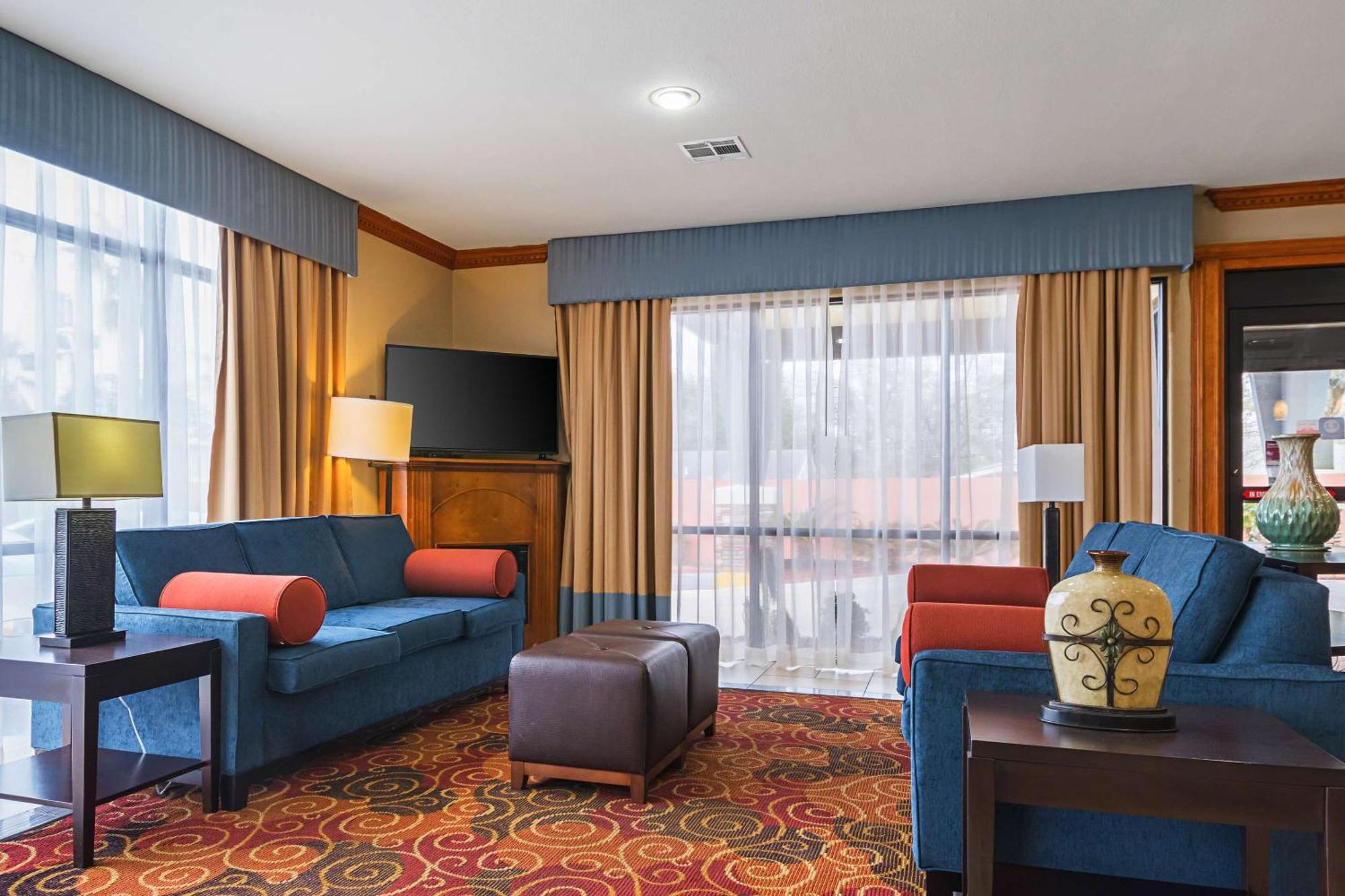 Comfort Suites Lac Charles Extérieur photo
